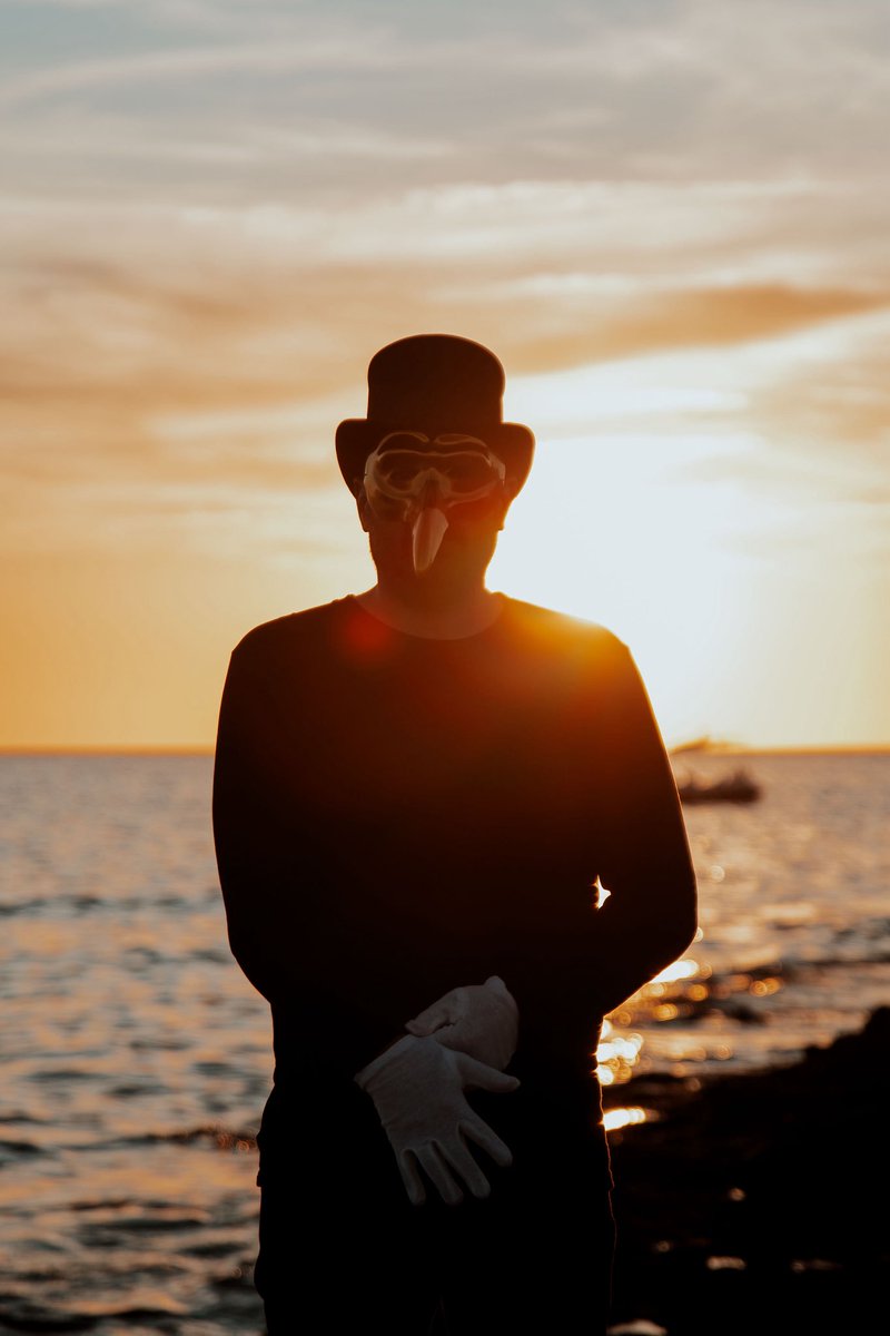 Claptone_'s tweet image. 'Turn Up The Love' was made for golden hours. My new single with @crystalfighters is out now, go listen!
goldenpathrecs.lnk.to/TurnUpTheLove