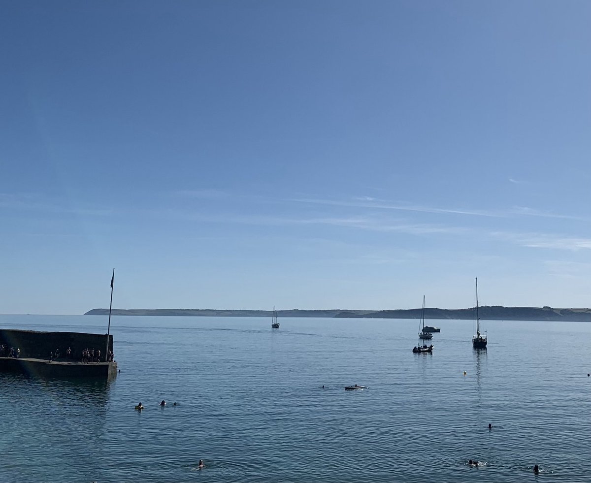 PatWilliams18's tweet image. Early evening blues #Polkerris #Cornwall