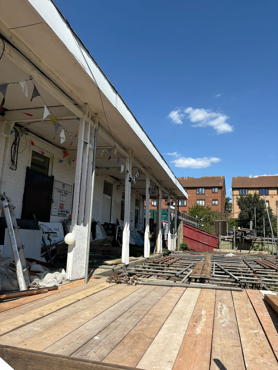 Hanwell Town (Toon) FC (@hanwelltownfc) on Twitter photo C&G Scaffolding getting to work 🚧💪
New club sponsors <a href="/CG_Scaffolding/">C&G Scaffolding Ltd</a> have busy this week, extending and relaying our outdoor veranda, building two new gantry’s one behind each goal as well as replacing the two gantry’s on each side of the pitch!
Thank you for your support! C&G Scaffolding getting to work 🚧💪
New club sponsors <a href="/CG_Scaffolding/">C&G Scaffolding Ltd</a> have busy this week, extending and relaying our outdoor veranda, building two new gantry’s one behind each goal as well as replacing the two gantry’s on each side of the pitch!
Thank you for your support!