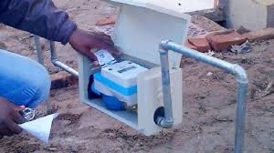 Residents slam prepaid water meter rollout amid worsening water crisis

Amid a deepening water crisis, residents are fiercely opposing the government’s prepaid water meter rollout, accusing it of prioritising profit over people’s rights. 

Residents say the move, awarded without