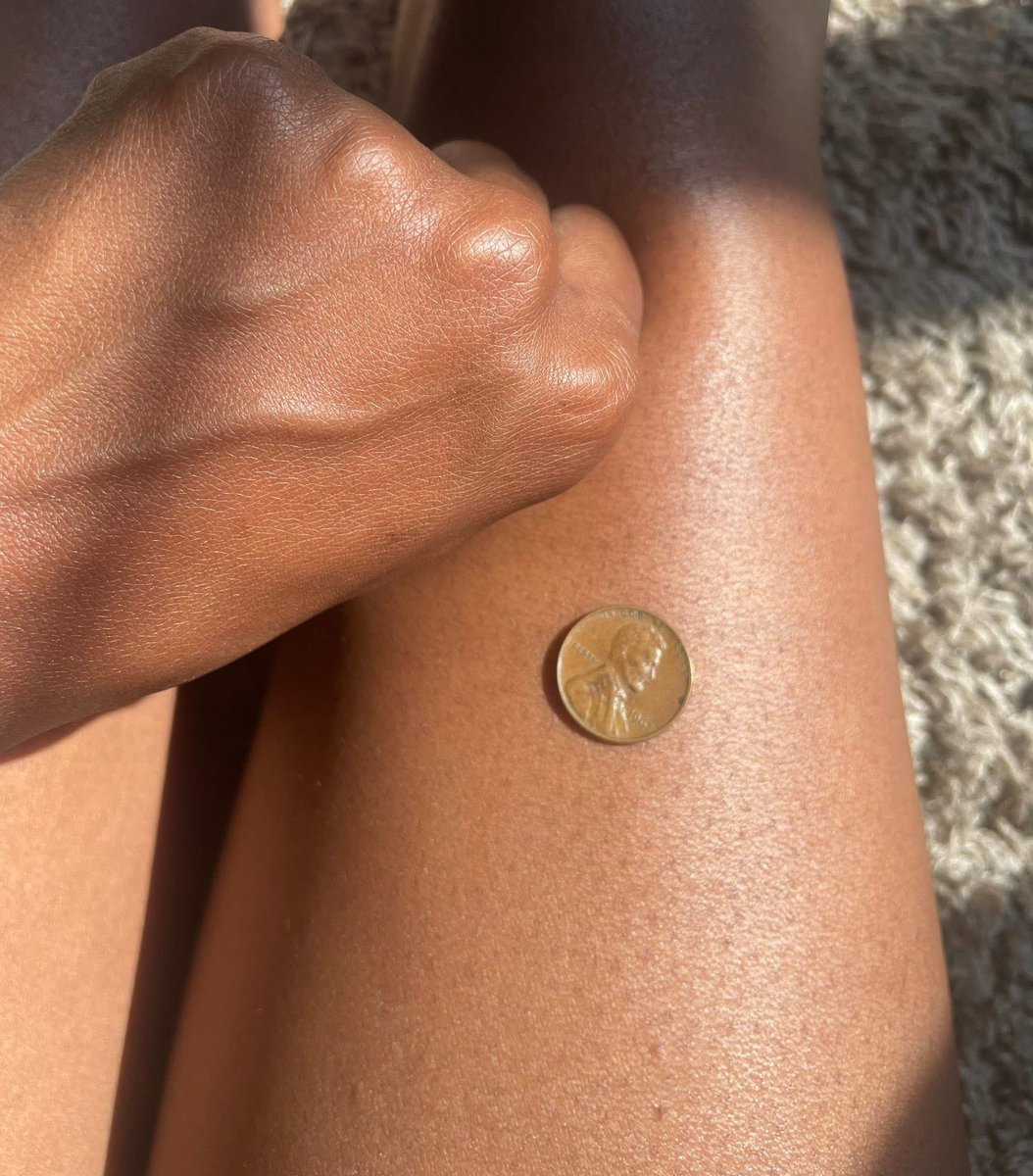 0rigPrettyBlack's tweet image. When they say we aren’t copper colored we “BLACK” … I’m genuinely confused. Am I colorblind ?? I am not black. I am a beautifully made COPPER TONED AMERICAN woman. We are no longer ashamed or afraid to be who we are.

CC

#pennychallenge #repost
