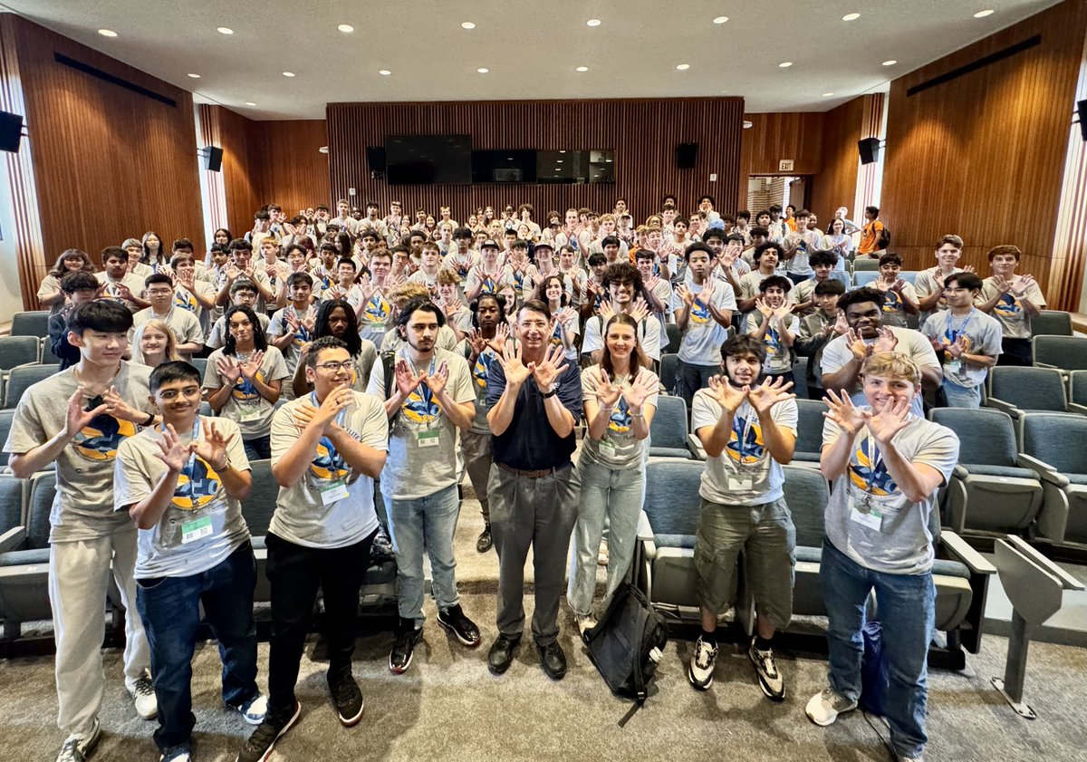 RCELConnect's tweet image. Rice ELITE Tech Camp week 2 is going strong!