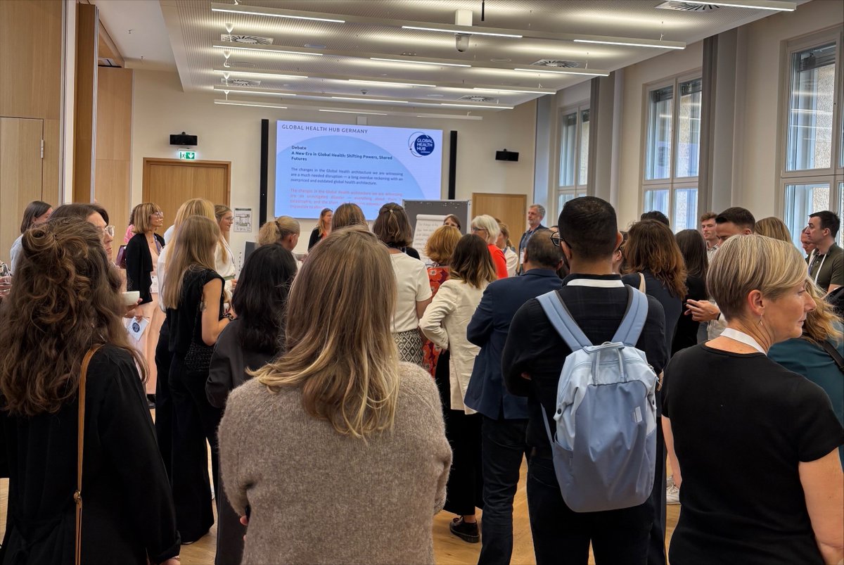 WorldHealthSmt's tweet image. 📢 Today, the #WHS was at the Global Health Hub Germany #GHT2025, engaging in conversations on “Reframing the Global Health Architecture, Health in Conflict Settings, and the Link Between NCDs and Mental Health.”
We were able to connect, exchange ideas, and contribute to…