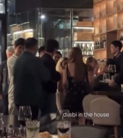 matutulog na kayo? bakit, pumayag ba yung ayuda hahaha

DUSTBIA GRAND FANMEET
DUSTBIA GRAND FANMEET