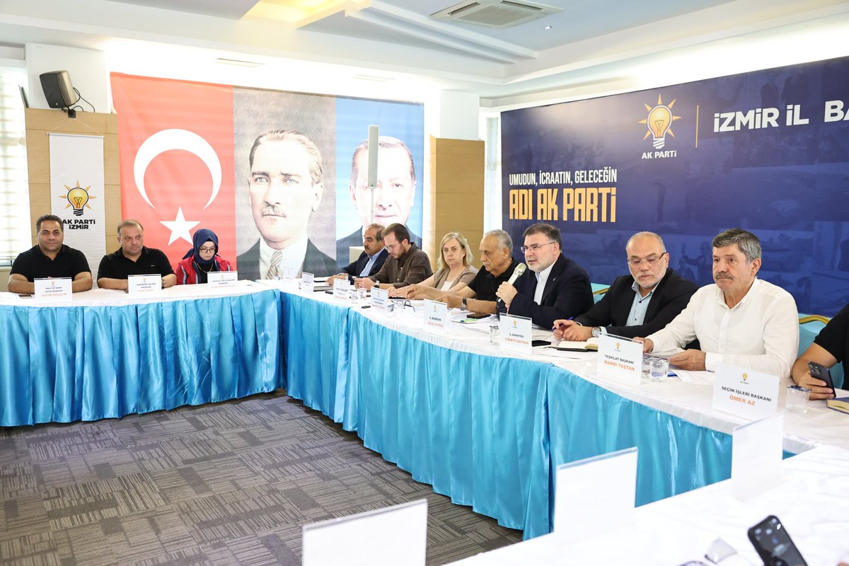 📌Ak Parti İzmir İl Başkanlığı 

İl Başkanımız Sn <a href="/Bilalsaygili/">Bilal Saygılı</a> İl Kadın Kolları Başkanımız Sn <a href="/EmelDalkirann/">Emel Dalkıran</a>  İl Yürütme Kurulu toplantısına katılım sağladılar.

Hayırlara vesile olsun.

<a href="/AKKADINGM/">AK Parti Kadın Kolları</a>