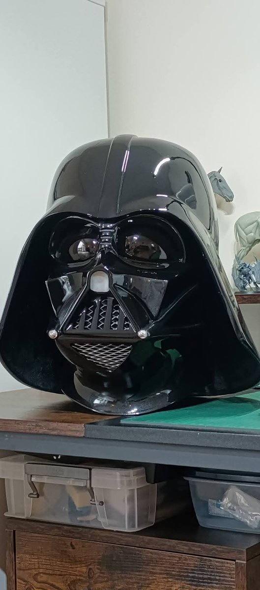 Hi, very productive few weeks. Lots of helmets sent out, happy customers.
We love it when customers take the time to send us feedback.
I'm going to need rest as my hands from sanding are really feeling it but weekend coming up and can't wait, have a lovely sunny weekend 😀