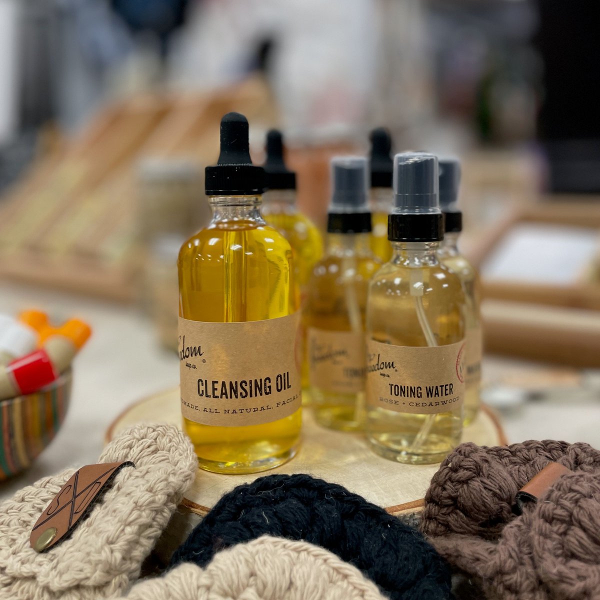 Your skin knows what it’s doing — we just help it along.
Our Cleansing Oil gently dissolves dirt, makeup, and impurities without stripping your skin of its natural sebum. 

Harsh detergent cleansers can trigger a cycle of overproduction and imbalance, but our gentle formula helps