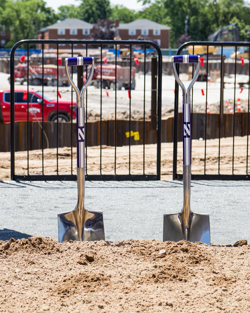 ryanfieldupdate's tweet image. Then ➡️ Now: One year since breaking ground on the new Ryan Field! 🏗️🏟️
In 12 months:
✅ From demo to steel rising
✅ Chicago’s Big Ten stadium taking shape
✅ Better-than-TV sightlines + NFL-style experience
✅ Designed for fans, community + all-day experiences
More to come……