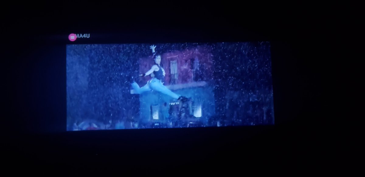 arneada0's tweet photo. بالأمس قامت مؤسستا أرنيادا وبيت الصحافة بعرض فيلم "ABCD: Any Body Can Dance" في "سينما الأربعاء" وهو ثاني عروض شهر الموسيقى. الفيلم هندي صدر في عام 2013، ويروي قصة شاب راقص محترف ومدرب موهوب يطرد من أكاديمية الرقص الخاصة به ويقرر تحويل مجموعة من راقصي الشوارع لفريق رقص عالمي. https://t.co/ISvqovrtt7