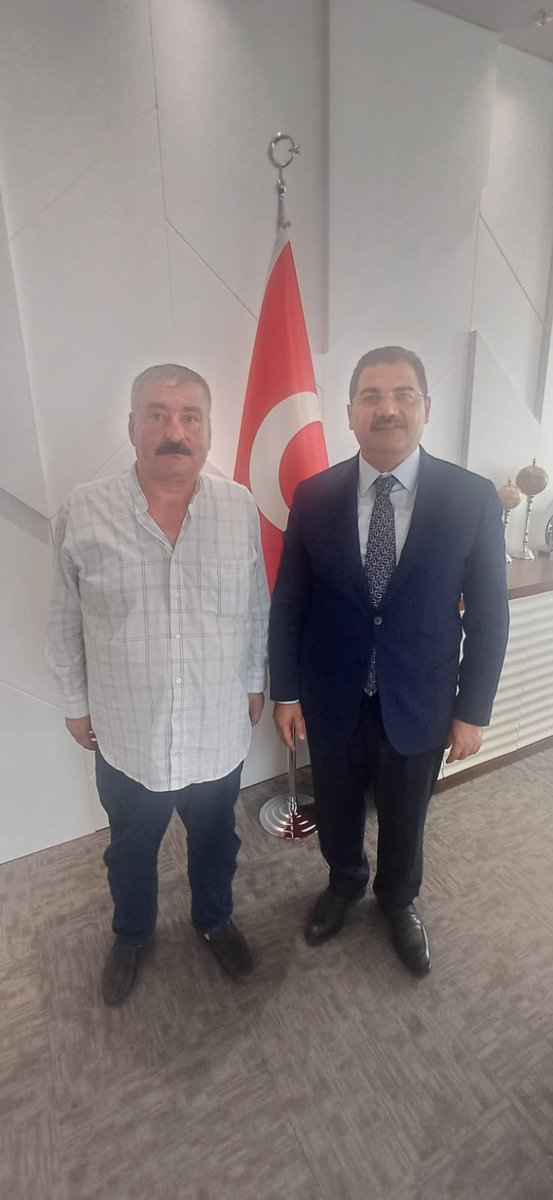 Haliliye Belediye Başkanımız Sayın Mehmet Canpolat’ı makamında ziyaret ederek memleketimizle ilgili çeşitli konularda istişarelerde bulunduk. Nazik misafirperverliği ve samimi ilgisinden dolayı kendisine en içten teşekkürlerimizi sunuyoruz.

Şehrimizin gelişimi adına gösterdiği