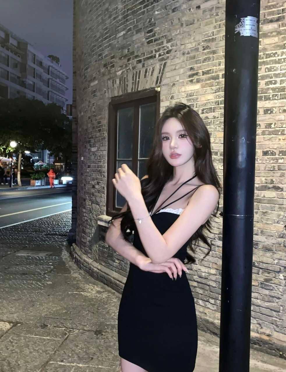 伦敦商务模特安排微心11856811 高端外围真人真照见人付款保真