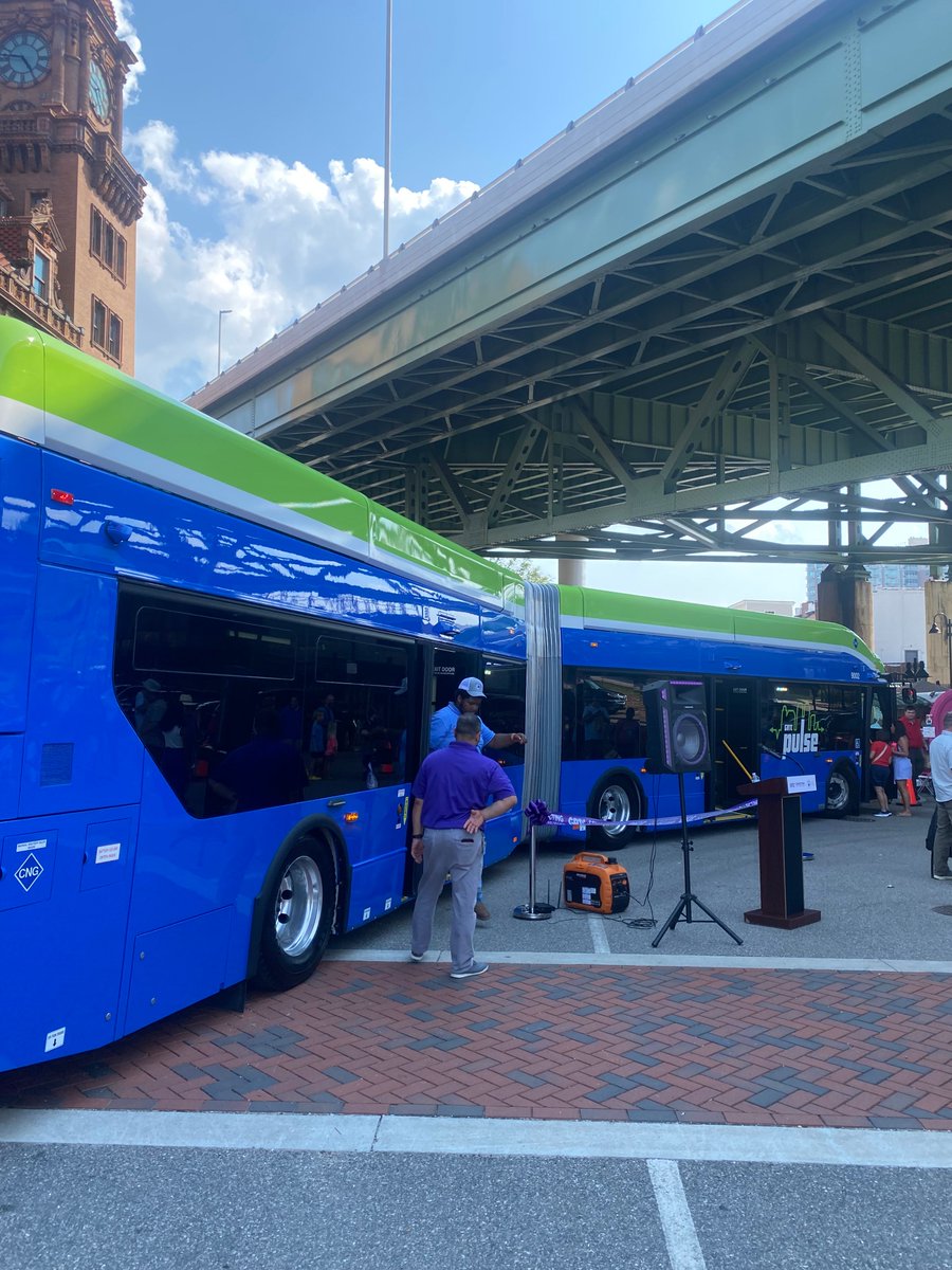 VaTransitAssoc's tweet image. Congratulations @GRTCTransit ! The VTA team was excited to attend the TAP event with the unveiling of the new 60 ft. #articulatedbuses (they&apos;re beautiful). This is truly going to improve #transit in the Richmond area. Keep up the great work! #tapintotransit