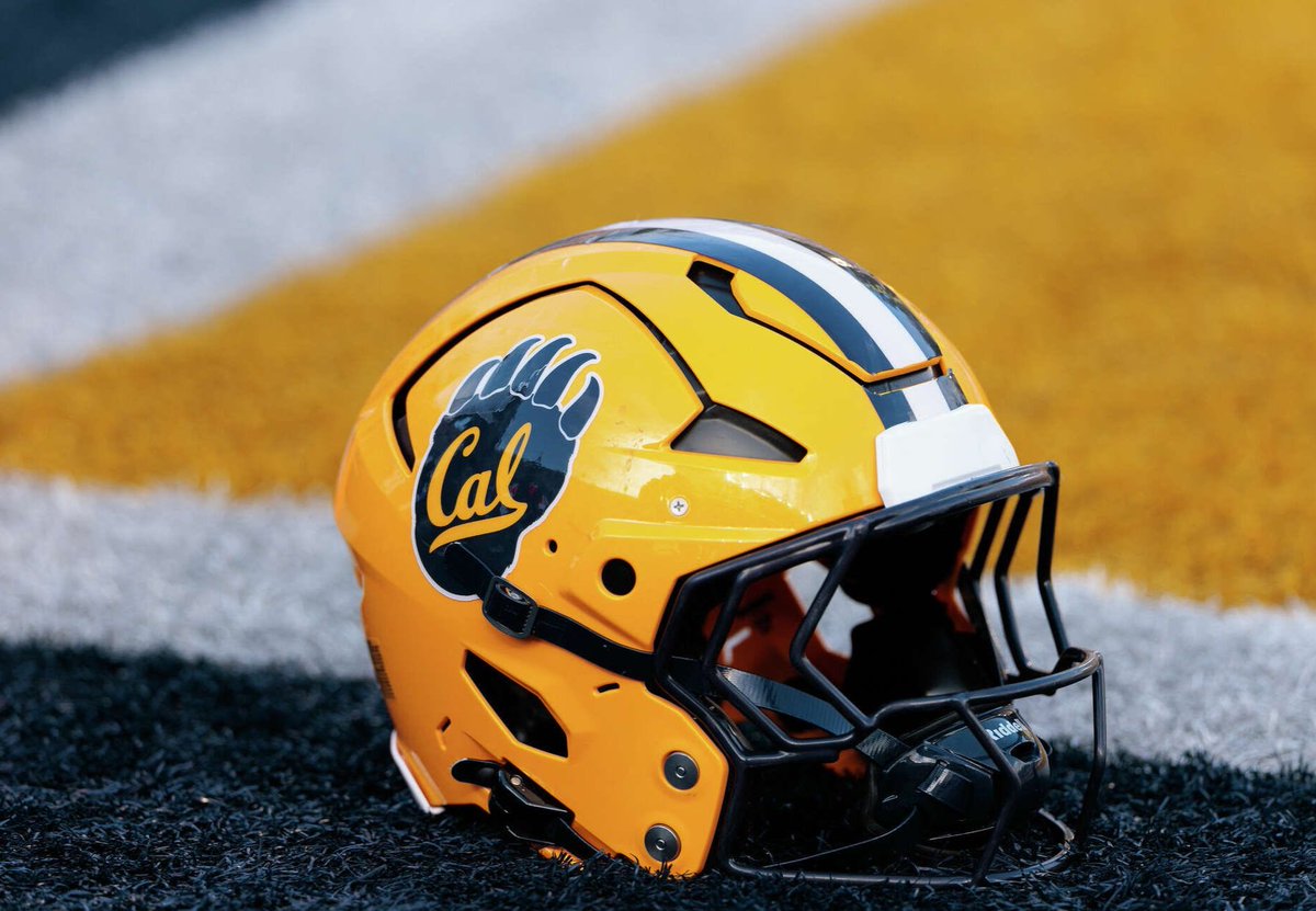 fast_ash7's tweet image. After a great conversation with RB coach @Coach_Griffin_ I am blessed to receive my 1st ACC offer from the @CalFootball Golden Bears #GoBears #CalFamily #Smartandtough @TomLoy247 @BrandonHuffman @GregBiggins @adamgorney @SWiltfong_ @CalBearsOn3 @CalebSisk_ @MattRMoreno