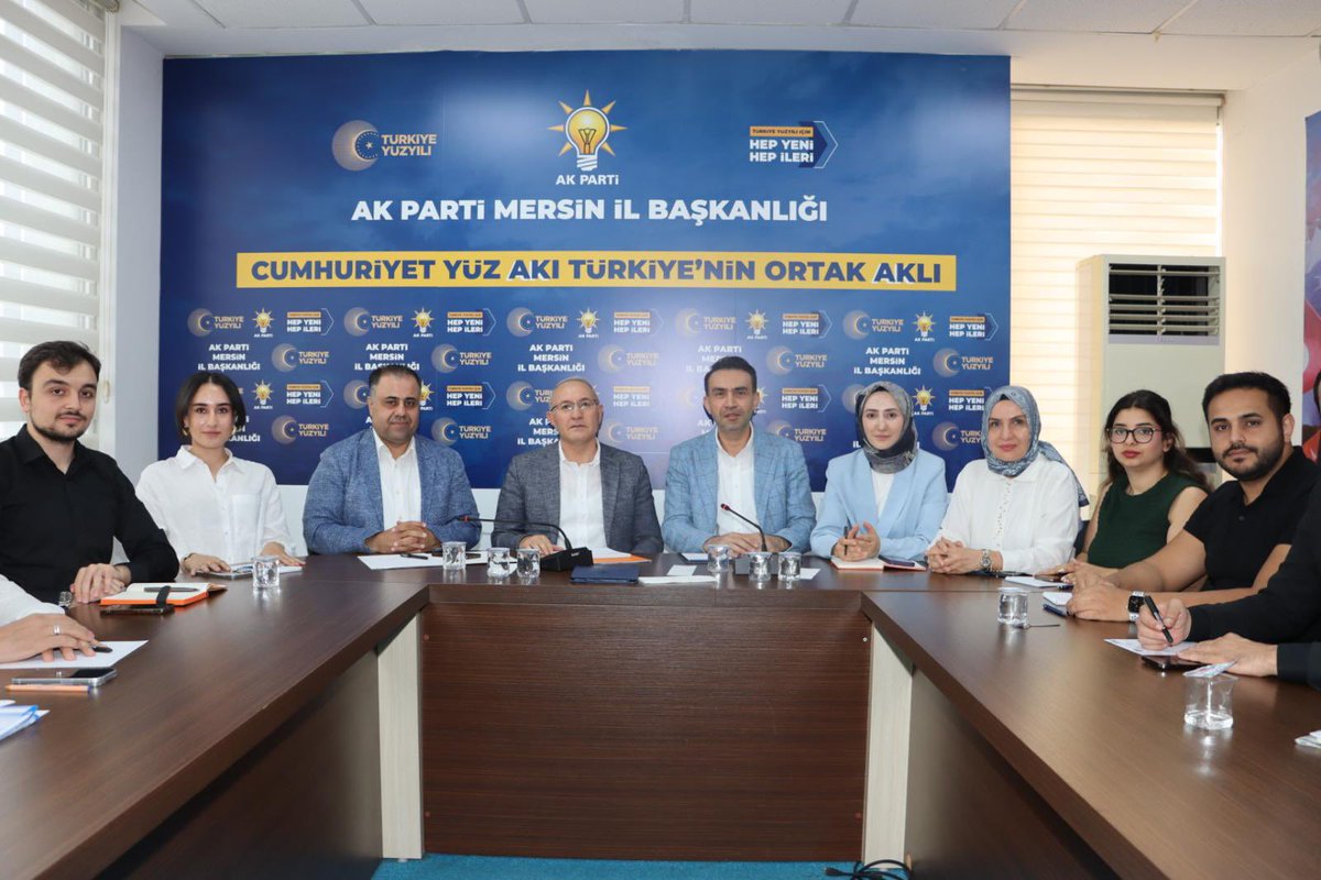 HALİL ÖZYOLCU (@haliloz04) on Twitter photo 📍MERSİN
Seçim İşleri İl Değerlendirme toplantımızı ilçe başkanlarımız ve üç kademe seçim işleri başkanlarımızın katılımları ile gerçekleştirdik. İl başkanımıza ve teşkilatımıza teşekkür ederiz.
<a href="/aliihsanyavuz54/">Ali İhsan YAVUZ</a> <a href="/AdemAldemir33/">Adem Aldemir🇹🇷</a> <a href="/avbaharbal/">Bahar Bal</a> 📍MERSİN
Seçim İşleri İl Değerlendirme toplantımızı ilçe başkanlarımız ve üç kademe seçim işleri başkanlarımızın katılımları ile gerçekleştirdik. İl başkanımıza ve teşkilatımıza teşekkür ederiz.
<a href="/aliihsanyavuz54/">Ali İhsan YAVUZ</a> <a href="/AdemAldemir33/">Adem Aldemir🇹🇷</a> <a href="/avbaharbal/">Bahar Bal</a>