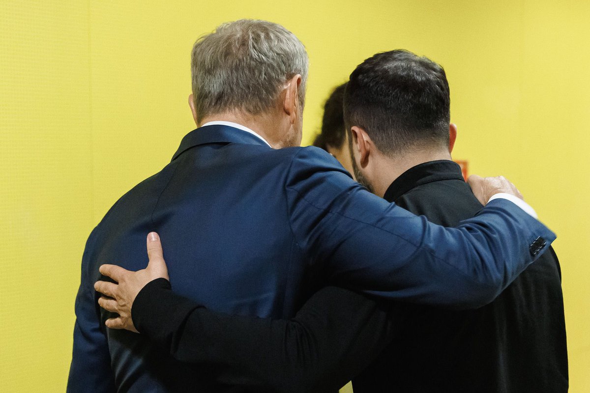 donaldtusk's tweet image. Konferencja na rzecz odbudowy Ukrainy w Rzymie pokazała, co niektórych zaskoczyło, a Moskwę zasmuciło, wyjątkową jedność Europy, USA, Kanady i Ukrainy.
