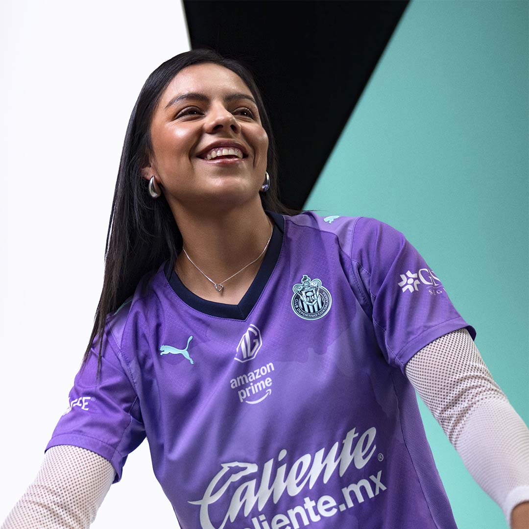 ChivasFemenil's tweet photo. El 💜 nos acompañará, como todos los ChivaHermanos, en nuestras hazañas fuera de casa 🙌 

Presentamos el nuevo jersey de visita @PUMAMexico Apertura 2025 - Clausura 2026 🐐 https://t.co/jMxoQXbMuL