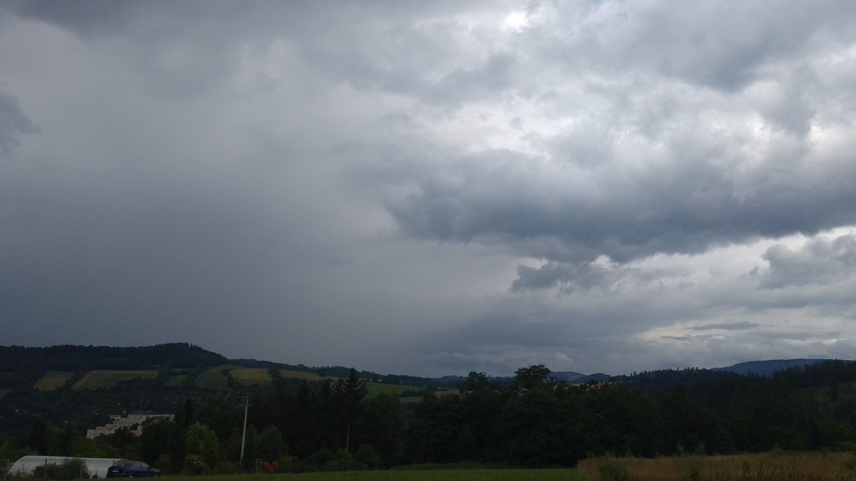 MeteoSynop's tweet image. Dziś o 17:00 wystąpiła ⛈️z 💨do 14 m/s.

Nowa Ruda, 20:00:
☁️⩾7/8 - Ac op str (6/8), Ci (Cʟ = 0, Cᴍ = 7, Cʜ = 2)
temperatura: 15,3°C
temp. pkt. rosy: 10,9°C
wiatr 330°(NNW) o prędkości 4 m/s
widzialność: 40 km
ciśnienie względne: 1017,5 hPa (0,0 hPa/3h)
@MeteoprognozaPL @SOB_pl