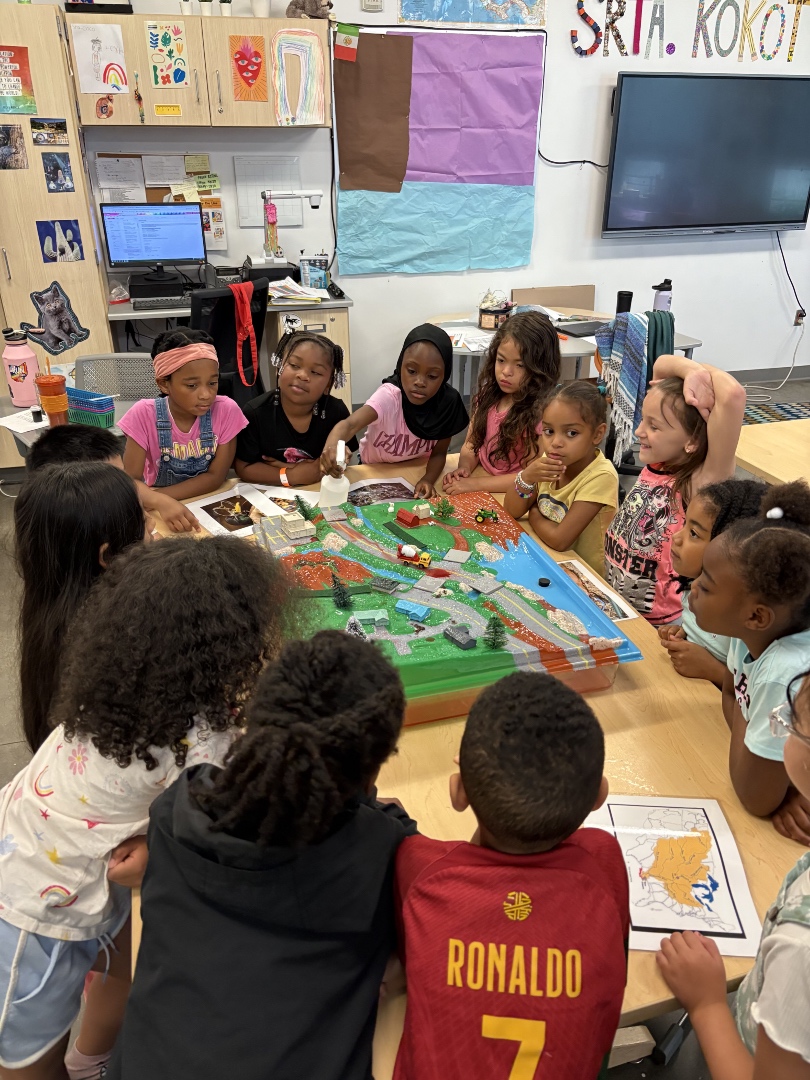 With up to 52% of all litter found in our waterways, we are using our Enviroscape Model to educate the next generation about how our watersheds and waterways work and how they can keep them clean and beautiful.