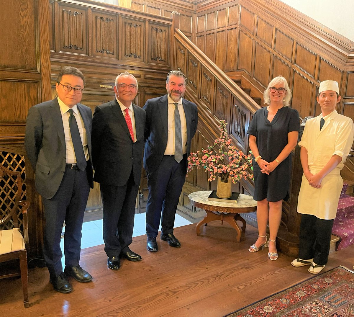 JapaninCanada's tweet image. I wish to extend a heartfelt congratulations to Mr. John Hannaford on his retirement from the Canadian government. Thank you for your service, as well as your cooperation and friendship with Japan. Wishing you all the best on your next endeavour! - Amb. Yamanouchi