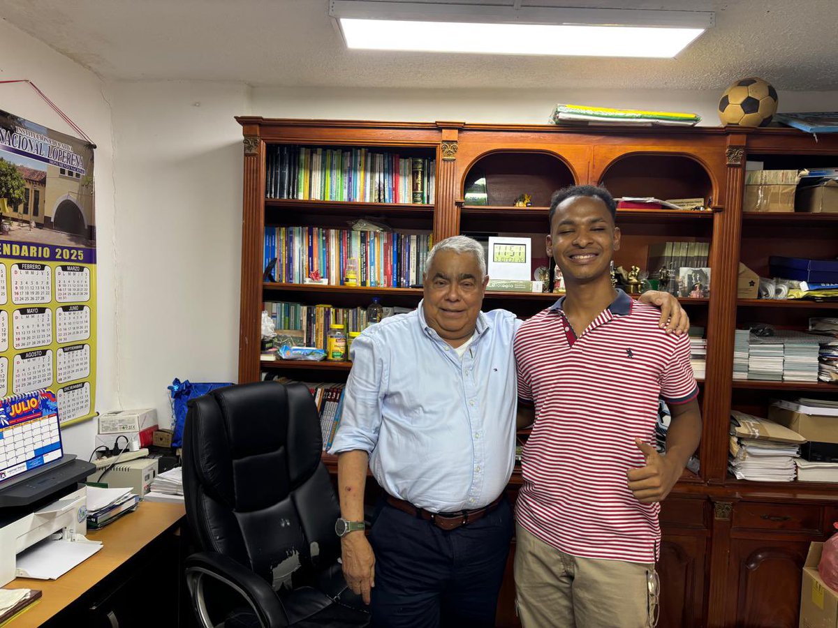 GONZALOQUIROZM's tweet photo. Otra noticia académica positiva para Valledupar. Andrés David Lizcano Cuadrado, egresado Loperena-2024. Obtiene beca completa otorgada por la Universidad del Norte. Calidad Loperena. Felicitaciones. Bendiciones. https://t.co/zlQfhz40Uw