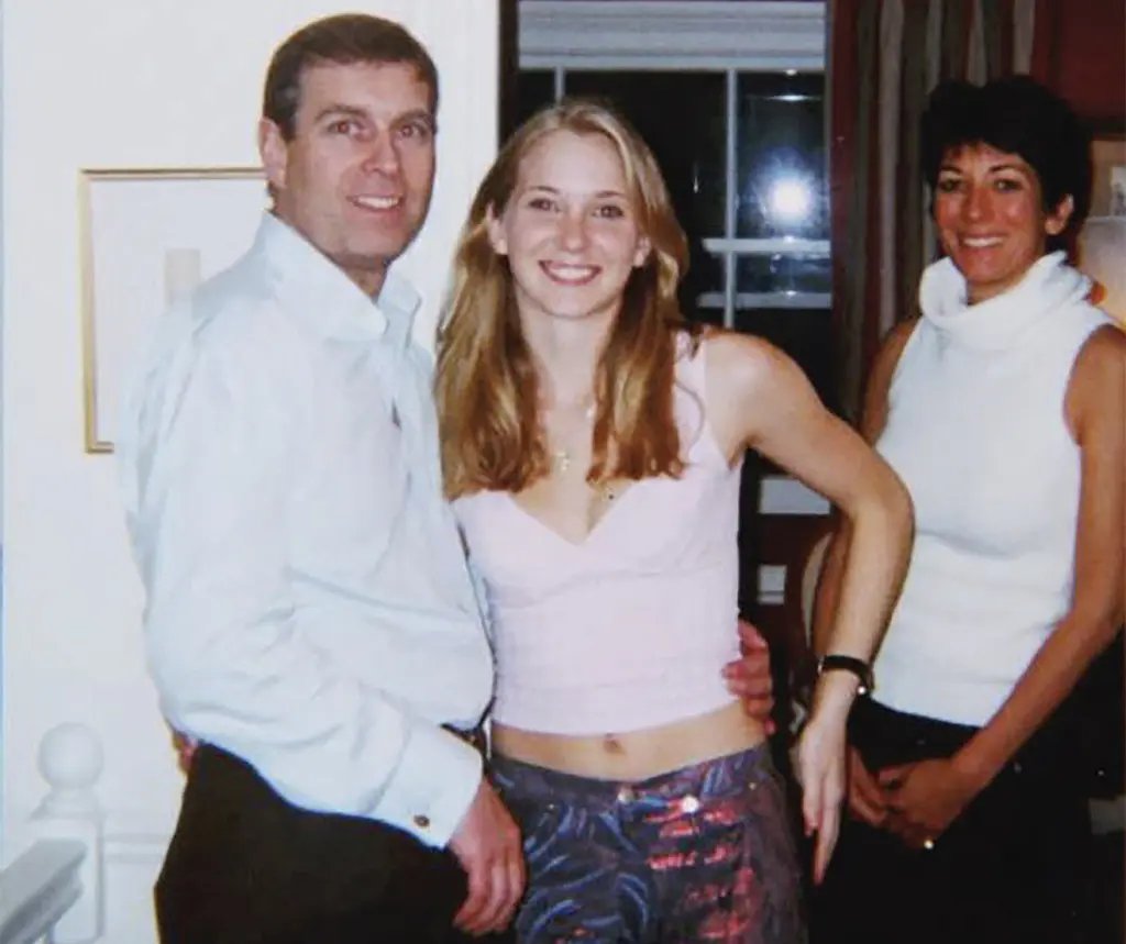🚨🇬🇧 PRINCE ANDREW WALKS FREE AS FBI DROPS EPSTEIN PROBE

The Duke of York, once nicknamed “Air Miles Andy” for his globe-trotting, hasn’t left the UK much in 6 years. 

Why? Fear of arrest over his ties to Jeffrey Epstein.

Now a leaked memo says the FBI is closing its