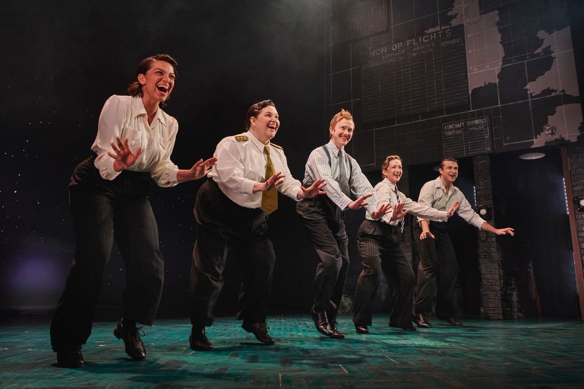 #REVIEW

#5* from Phil Brown for Operation Mincemeat at Fortune Theatre, London

“sets a very high bar for future musicals”

fairypoweredproductions.com/operation-minc…

#operationmincemeat #splitlip #fortunetheatre #london  #fairypoweredproductions