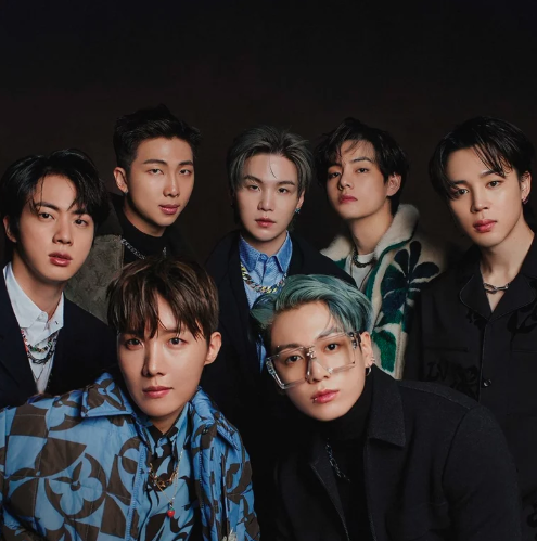 About Music tweet media