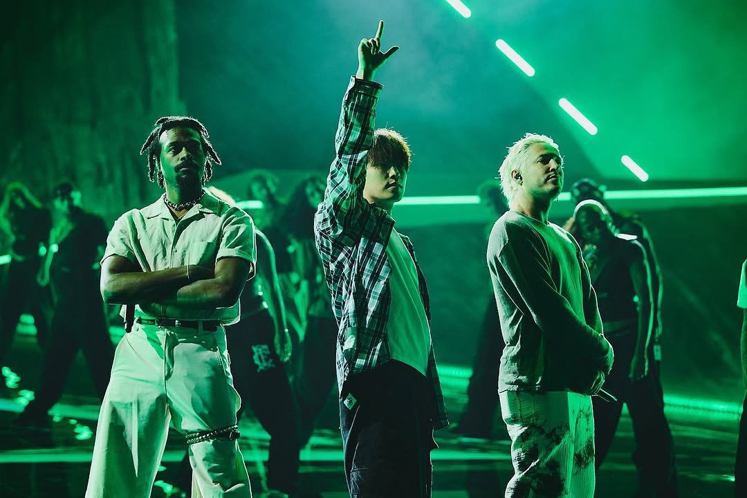 _TeamDINO's tweet image. Dinonaras and carats, let us cheer and be loud for our ace maknae who be performing at the opening ceremony of the Esports World Cup 2025 in a few hours.

LET’S GO, DINO!!! 🙌🏻🎉🥳
DROP THE TAGS! 

DINO AT ESPORTS WORLD CUP
#디노와_함께하는_2025EWC주제곡…