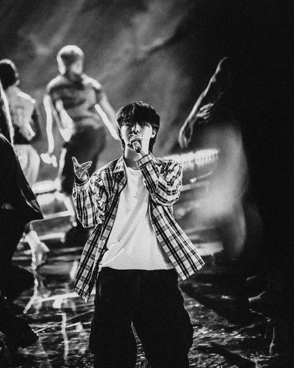 _TeamDINO's tweet image. Dinonaras and carats, let us cheer and be loud for our ace maknae who be performing at the opening ceremony of the Esports World Cup 2025 in a few hours.

LET’S GO, DINO!!! 🙌🏻🎉🥳
DROP THE TAGS! 

DINO AT ESPORTS WORLD CUP
#디노와_함께하는_2025EWC주제곡…