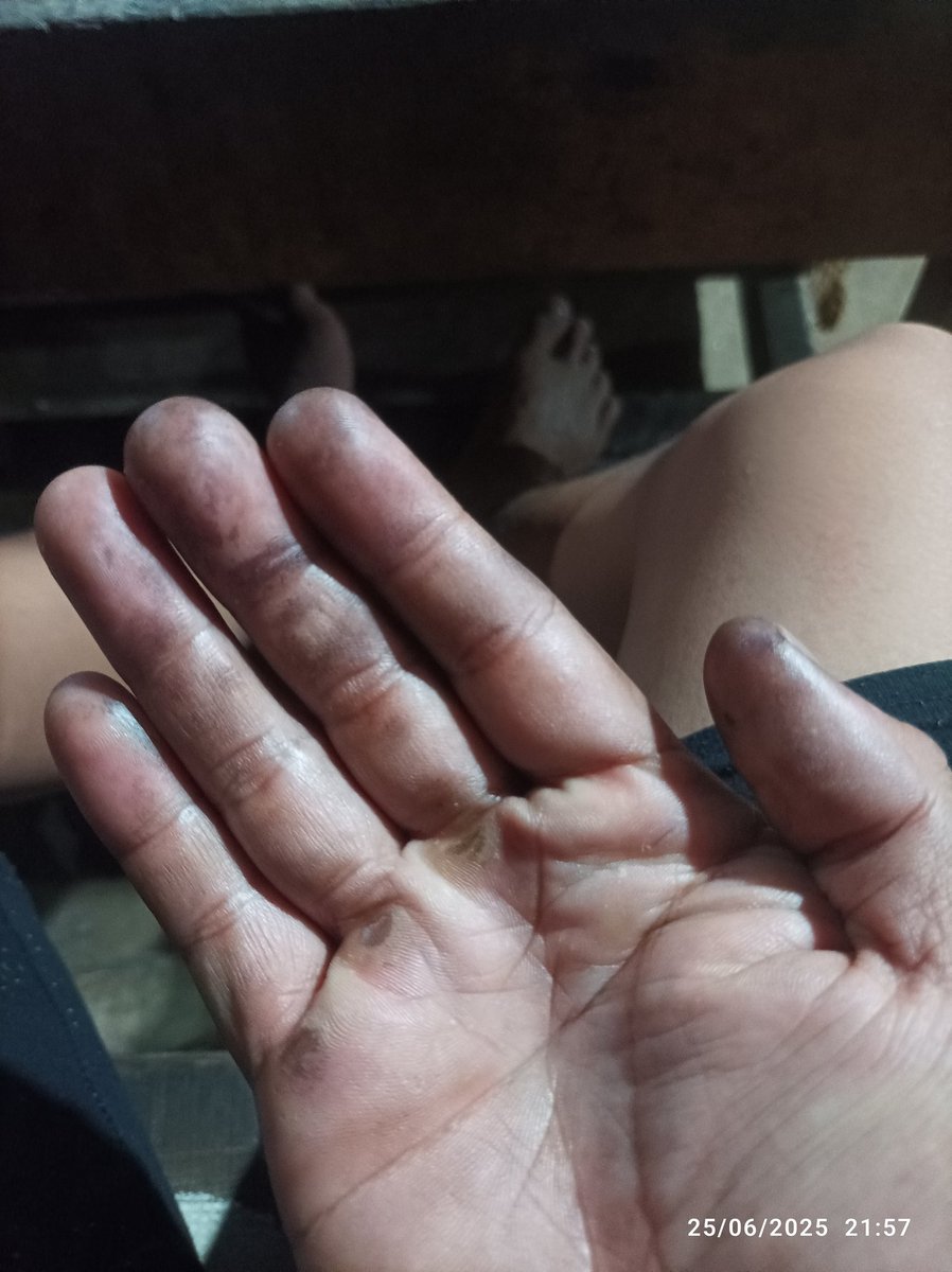 tom_abdullah's tweet photo. Aku yang terlena🫠 https://t.co/i6m2hCWATJ