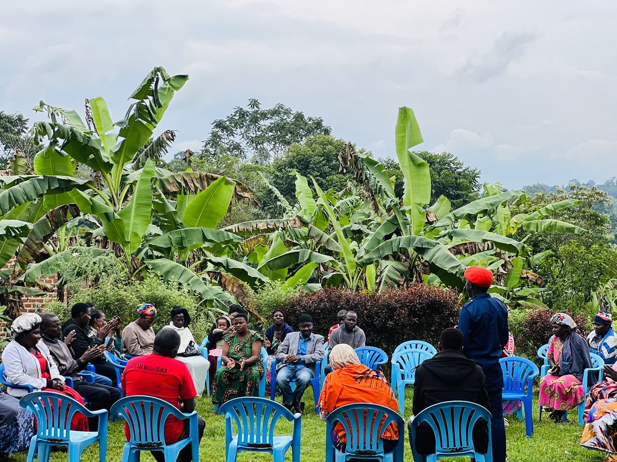 MaserukaRobert's tweet image. We daily meet up people for the cause that we hold. The message is concentrated on the change well desired for this our motherland Uganda.
#ProtestVoteUg2026
#mukonosouth
#nupfundraisingdrive