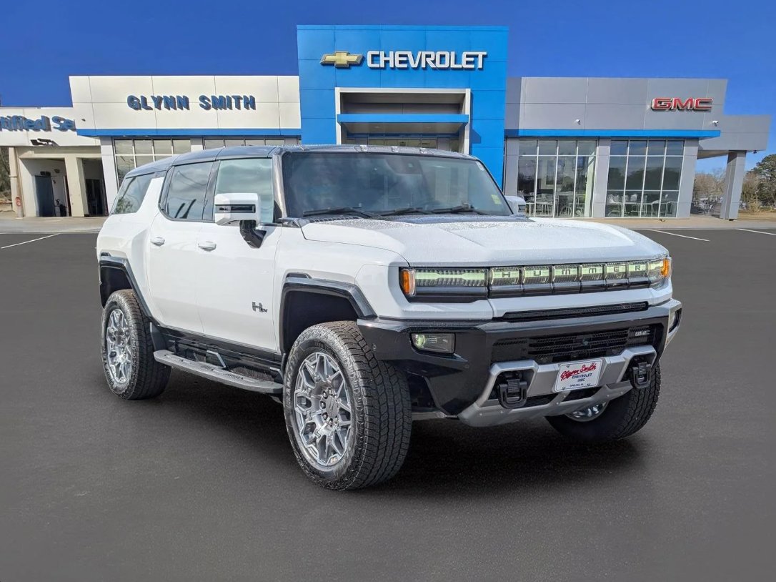 There's a GMC SUV here for you! Browse our inventory today. 

bit.ly/4eFVfqr

😄 GET READY TO SMILE 😄