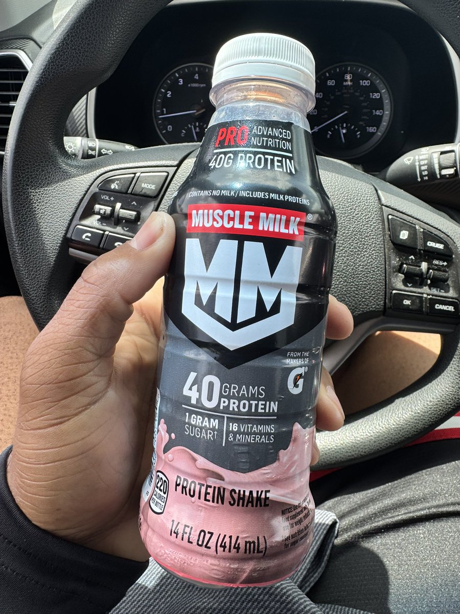 VariBlessed's tweet image. God 🙏🏽
Wifey  💍 
Family 🤞🏽
Fitness 🏋🏽