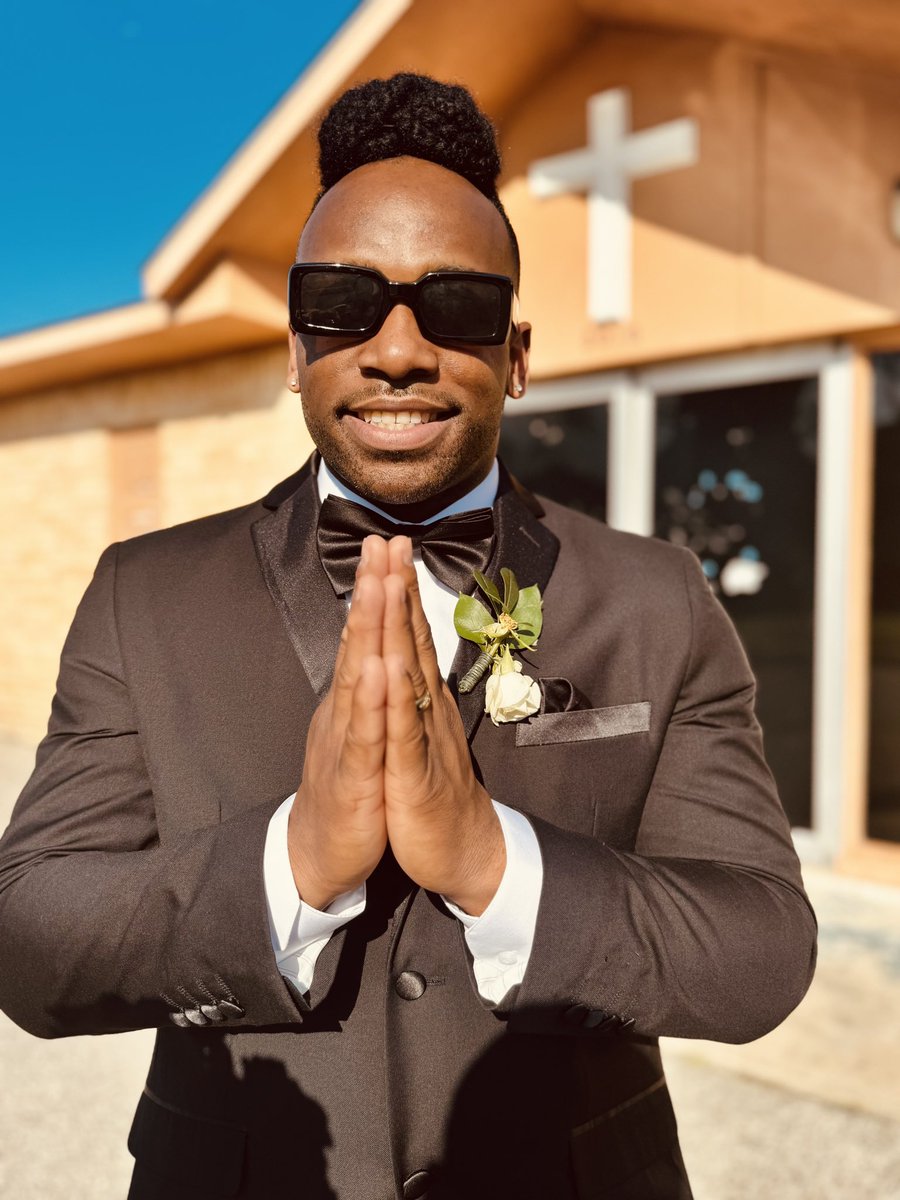 VariBlessed's tweet image. God 🙏🏽
Wifey  💍 
Family 🤞🏽
Fitness 🏋🏽