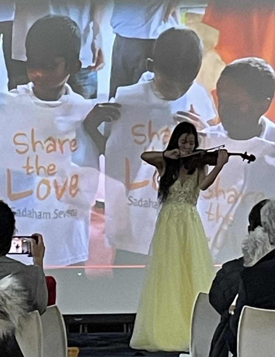 AbbotJo's tweet image. Thank you 🇰🇷 @Kor_Emb_Zim for “BeautifulMind” charity concert in Harare tonight. Warmed hearts as world class, differently abled performers shared 🌍 music under a banner of peace &amp;amp; ‘Expect Nothing in Return’. 

Included Korean trad 🎶 &amp;amp; instruments eg pansori