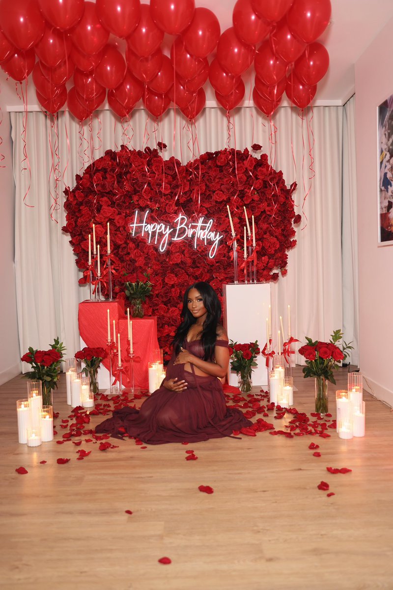 Daxxstackss's tweet image. Happy 28th to me 🥰❤️ more life more blessings. 
IG@BIG.DAX sit down boy