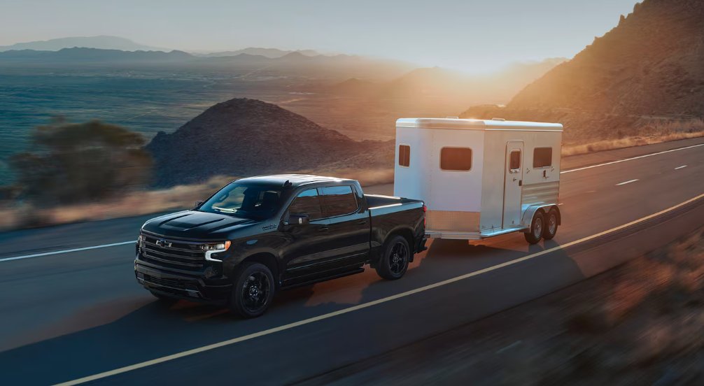 Ready to tow? Chevy’s got the truck—or SUV—to match your biggest adventures. Confidence is standard. What will you haul next? 🔗🏆