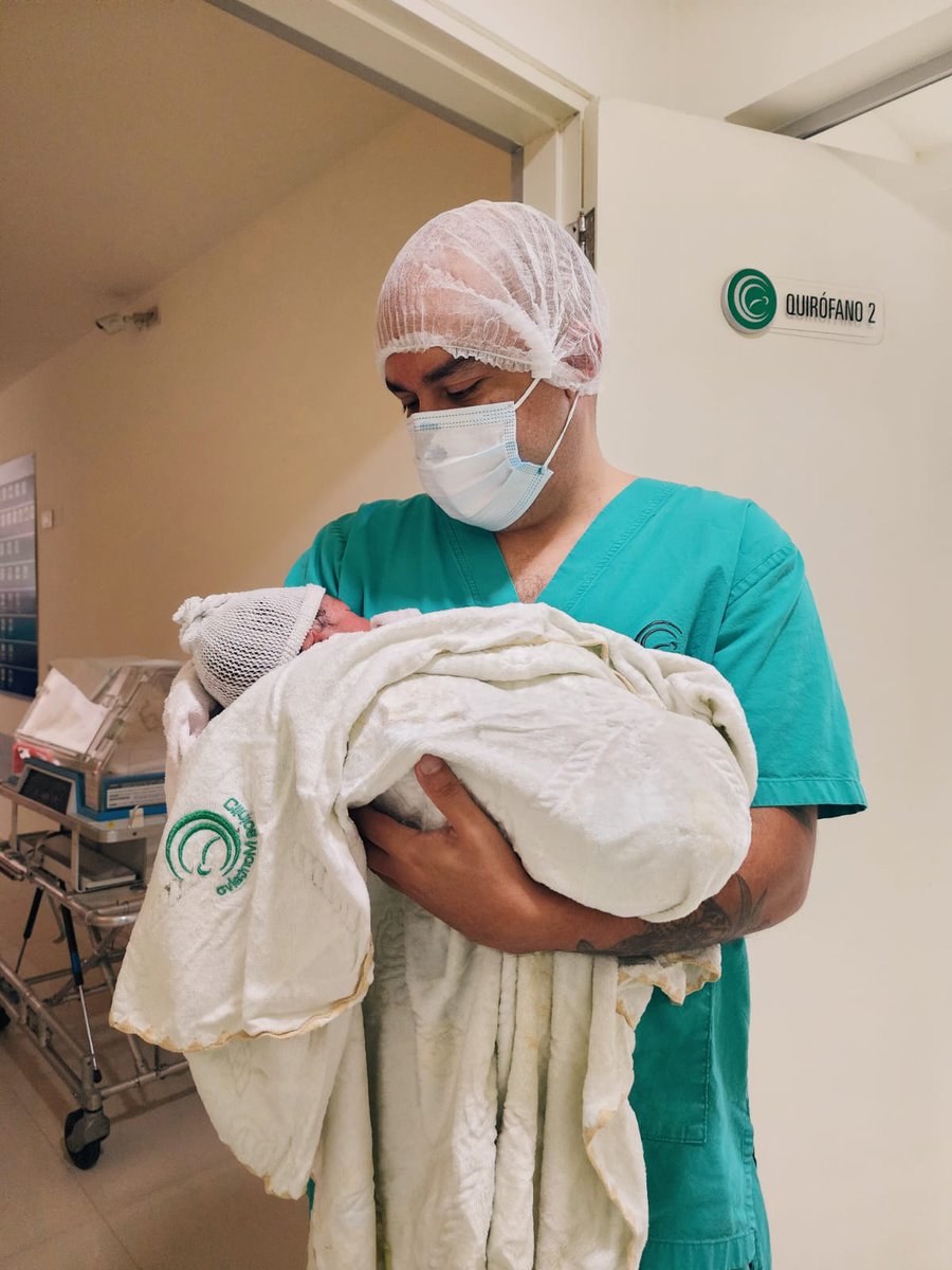 Mi mundo se transformaba mientras Felipe crecía en la panza de su mamá.

Ahora entiendo todas esas "descripciones indescriptibles" que me rodeaban al hablar de la llegada de un hijo.

Qué alegría, bendición y hermosa locura tenerte con nosotros.

Todo cobra otro sentido.