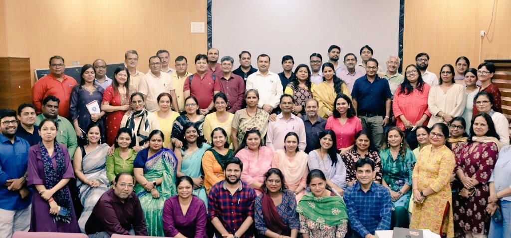 SCERT's 2-day NEEEV training for Master Trainers comes to a successful close! 

Dr. Sapna, Chairperson NEEEV, thanked participants for their enthusiasm &amp; energy. 

We're excited to see the impactful outcomes of this training in our education system! 

#NEEEV #SCERT2021