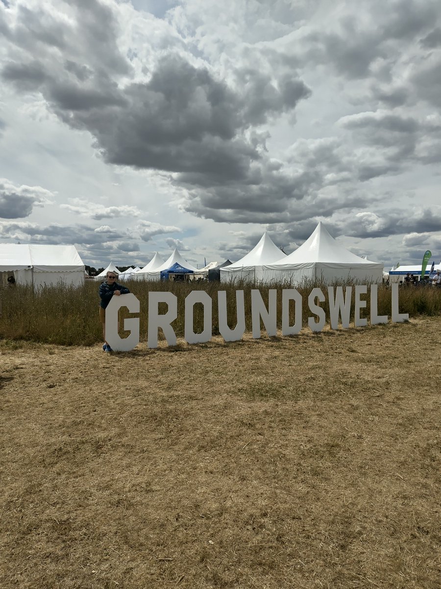 farmfornature's tweet image. Brendan & Sarah joined the “British Grasstonbury” 🌱 #Groundswell2025 to explore the future of regenerative farming.
Highlights?
🌾 Thomas Stack on Korean Natural Farming
📚 Our Handbook sold out onsite!
🔗 farmingfornature.ie/product/farmin…
Thanks to @Lifes2GoodFDN for supporting us.