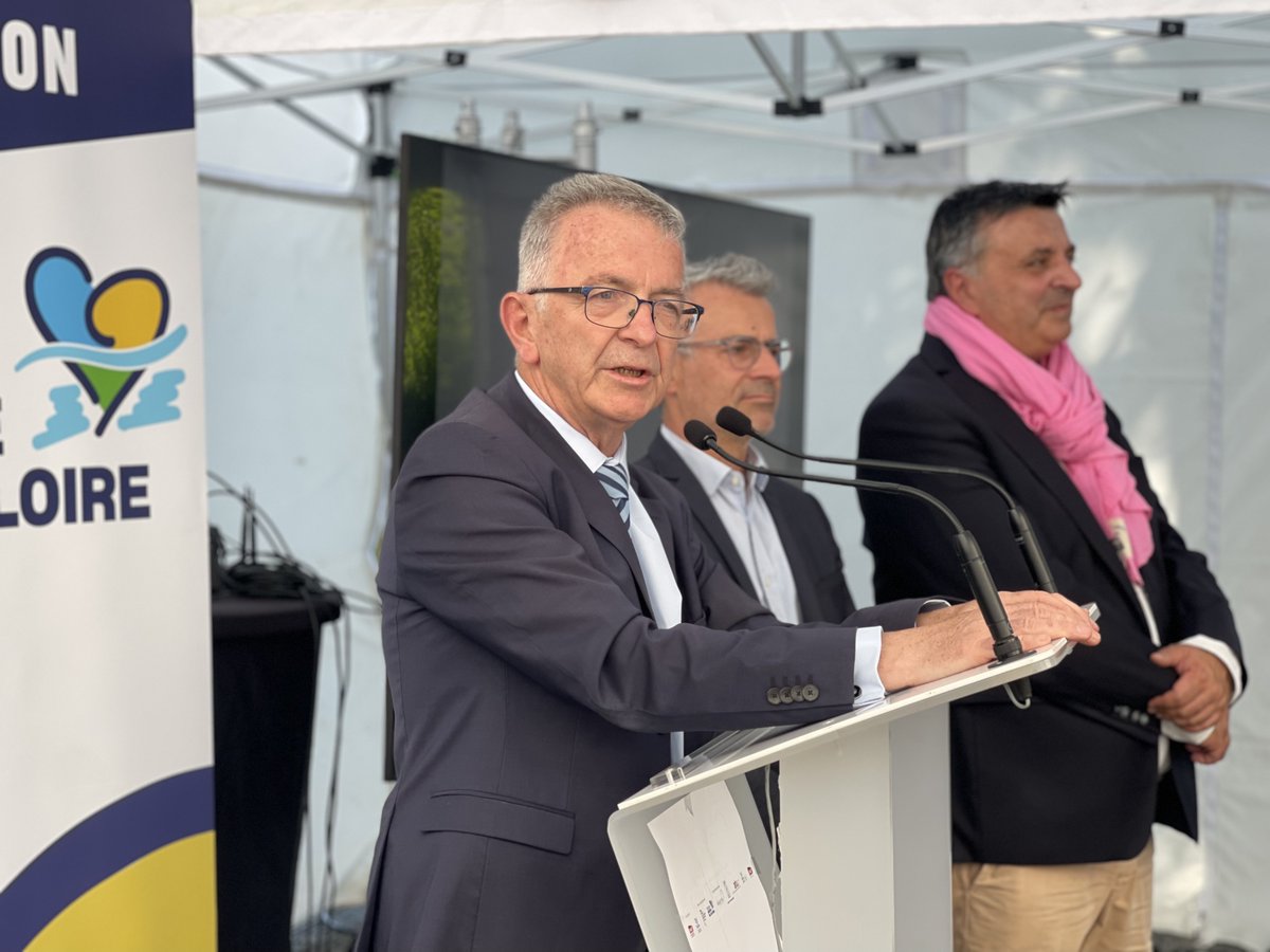 #Mobilités🚉
🚆 Après +30 ans, les travaux pour rouvrir la gare Fondettes–St-Cyr démarrent.

🎯 Un projet du #SERM de Touraine pour moderniser les transports publics de la région: désengorger la route, favoriser l’intermodalité &amp; réduire le CO₂.

✅ 7 AR Rémi/jour dès déc. 2025