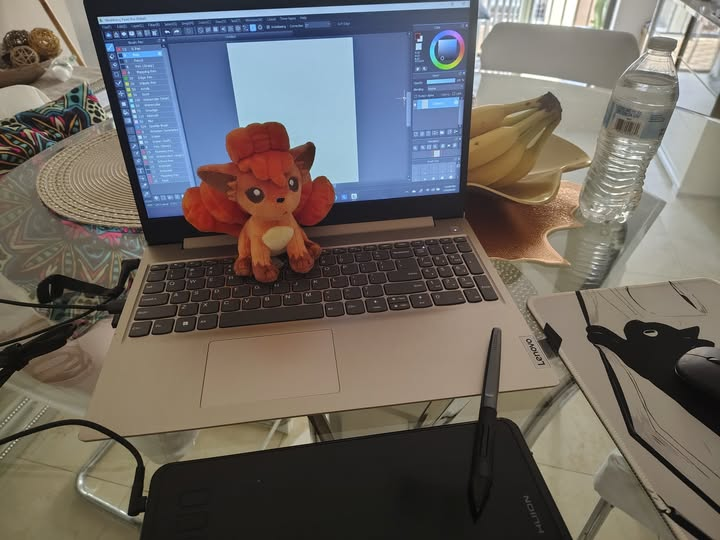 Dezulovian_V's tweet image. Dato chistoson. El setup mío es en la mesa del comedor de la sala cuando no la tan usando. xd