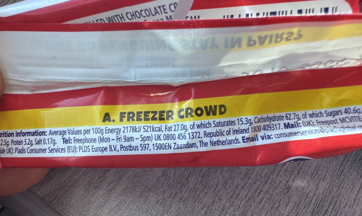 A penguin joke that relies on two phonetic features: th-fronting and non-rhoticity!