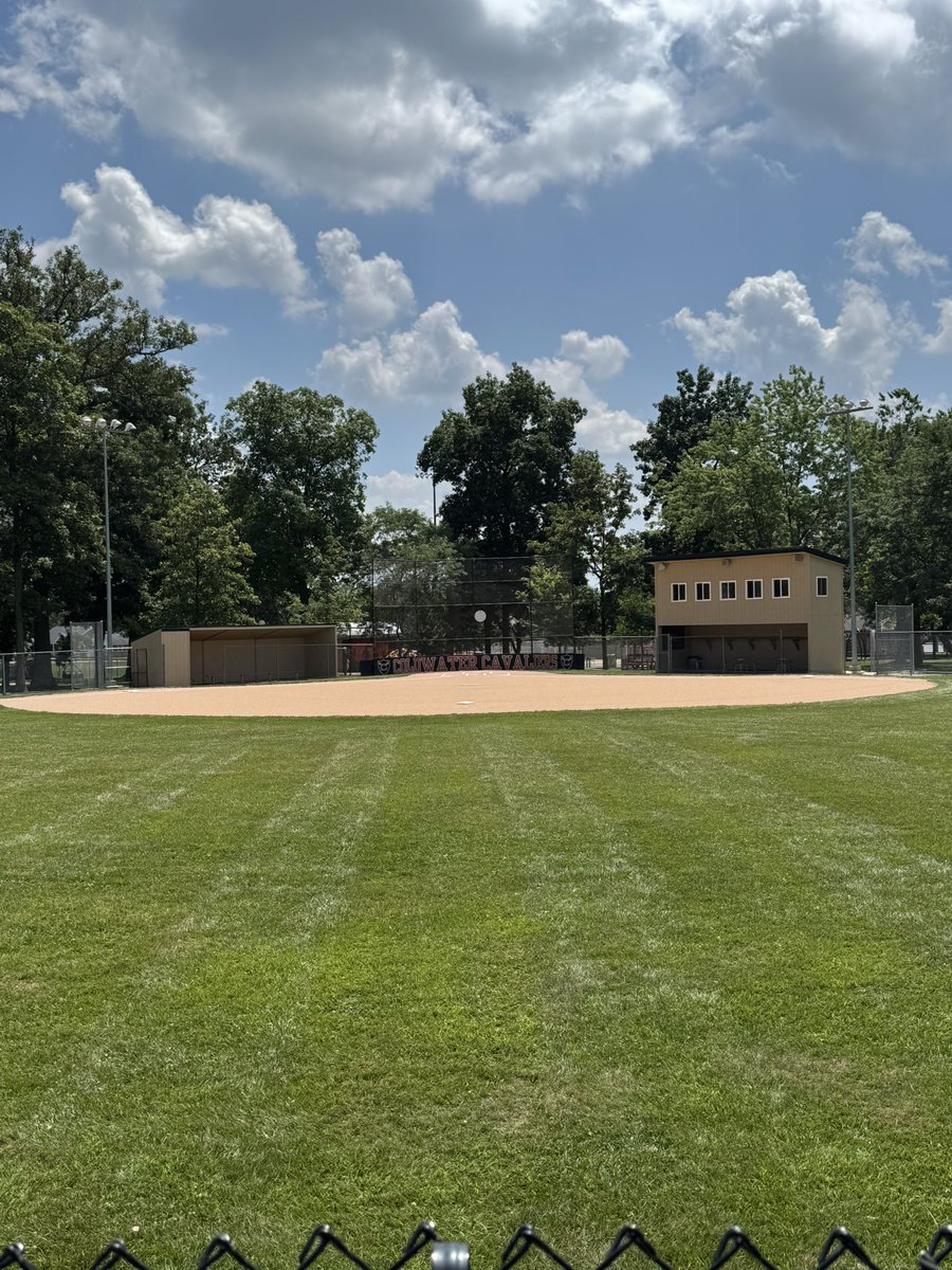 Diamond 4 is ready for the 2025 Little League Awards and Championship Night! 

6:45 - Regular Season Awards followed by starting lineups, National Anthem, and Ceremonial First Pitch.  

#3 Napa Auto vs #4 McSports 

#GoCavs