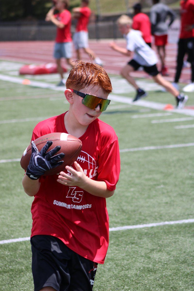 La Salle Athletics (@ls_lancerath) on Twitter photo Sponsored by Shelter Insurance & Elite Ground Care.
Speed, skill, and competition were on full display at this week’s WR/DB Camp! Our campers put in serious work running routes, locking down coverage, and pushing each other to be their best.
<a href="/LaSallePride/">La Salle High School</a> Sponsored by Shelter Insurance & Elite Ground Care.
Speed, skill, and competition were on full display at this week’s WR/DB Camp! Our campers put in serious work running routes, locking down coverage, and pushing each other to be their best.
<a href="/LaSallePride/">La Salle High School</a>
