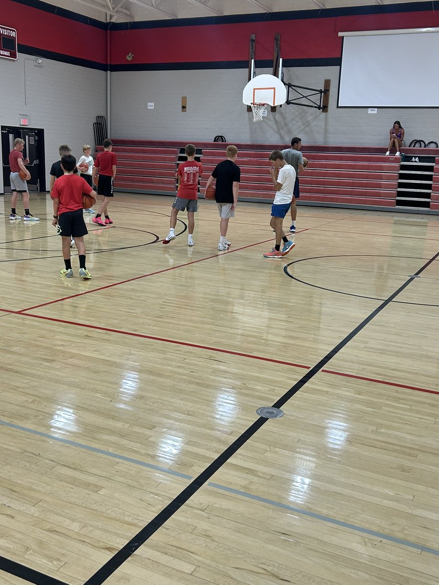 Alan Jenkins (@coach_jenkins1) on Twitter photo A huge thanks to <a href="/RyanHawkins8/">Ryan Hawkins</a> working out our high school and middle school athletes this morning. Always fun to have a PRO in your gym! #Comets A huge thanks to <a href="/RyanHawkins8/">Ryan Hawkins</a> working out our high school and middle school athletes this morning. Always fun to have a PRO in your gym! #Comets