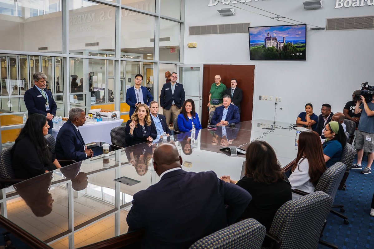 Cody_D_Miller's tweet image. Today I joined Rep. Mikie Sherrill, Rep. Donald Norcross, and state and local leaders at CAMcare to highlight what these devastating Medicaid cuts—now signed into law—mean for New Jersey.

Over 350,000 people in our state could lose coverage. That’s nearly 1 in 5 on Medicaid.…
