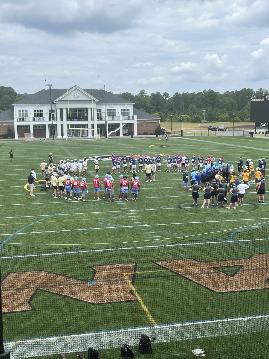 AUTrojansFB's tweet image. Thank you to all of the school who participated in our 2nd annual Trench Camp!
@FIHSfootball44
@JeffersonFootba
@SenecaRecruits
@HCHurricane_FB
@mann_football
@MVPFootballSC
@NAFOFB
@FootballBuford
@PHSBulldogsFB
@NCHSKnightsFB