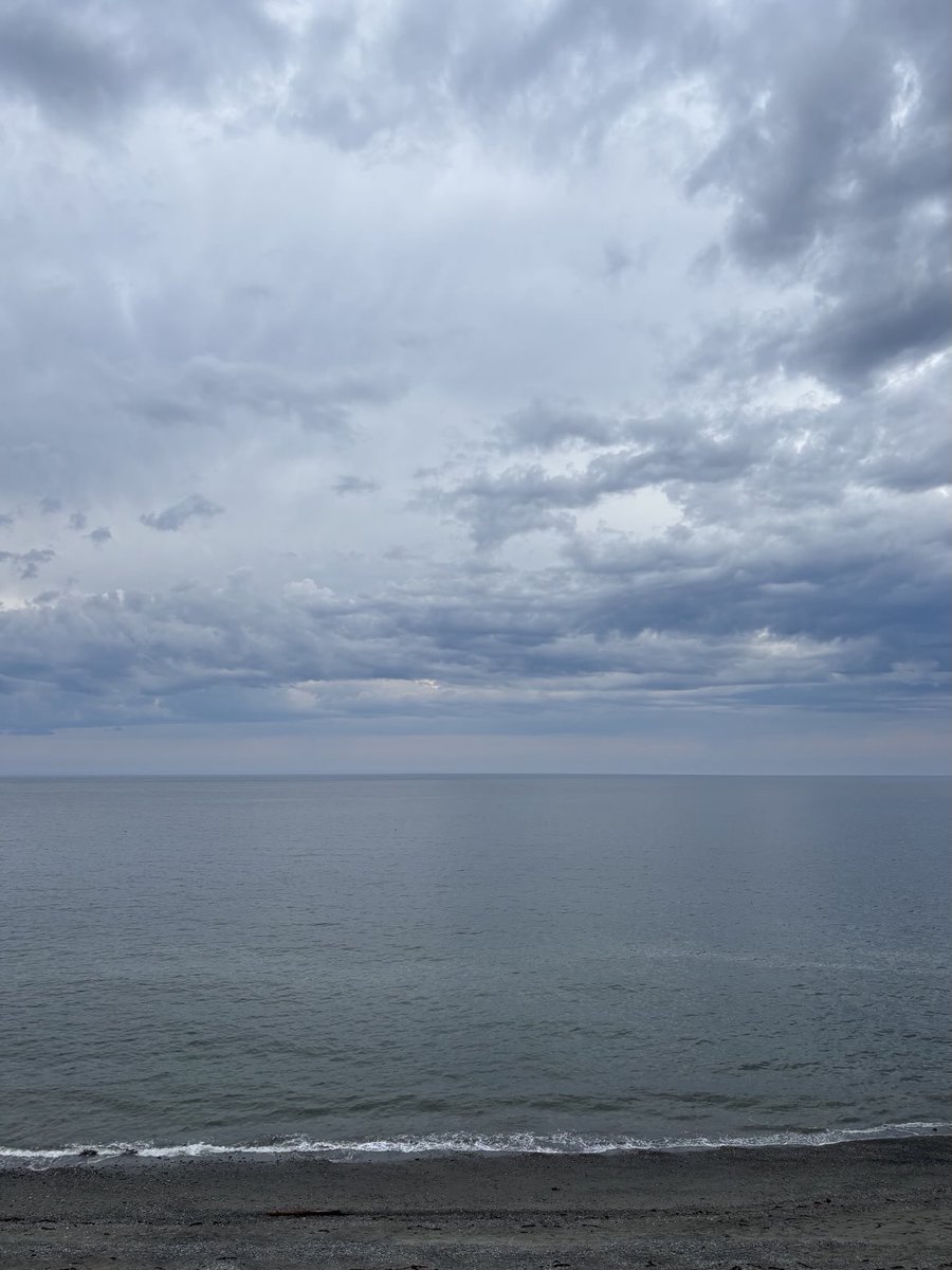 NMatanais's tweet image. Le fleuve St-Laurent aujourd’hui #Matane #Gaspésie #Québec
