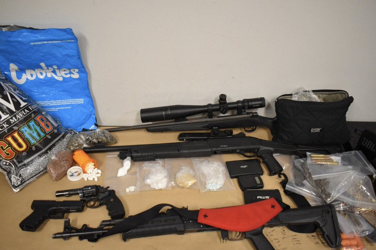 Jeff Co Sheriff (@jeffcosheriff) on Twitter photo On Wednesday, July 9, 2025, a member of the US Marshal Service Task Force along with members of the Gulf Coast Fugitive Task Force, located a male who was wanted by the JCSO for Drug Trafficking. jeffcosheriffal.com/narcotics-and-… On Wednesday, July 9, 2025, a member of the US Marshal Service Task Force along with members of the Gulf Coast Fugitive Task Force, located a male who was wanted by the JCSO for Drug Trafficking. jeffcosheriffal.com/narcotics-and-…